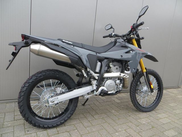 suzuki - dr-z-4-s