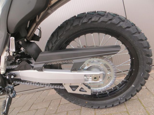 suzuki - dr-z-4-s