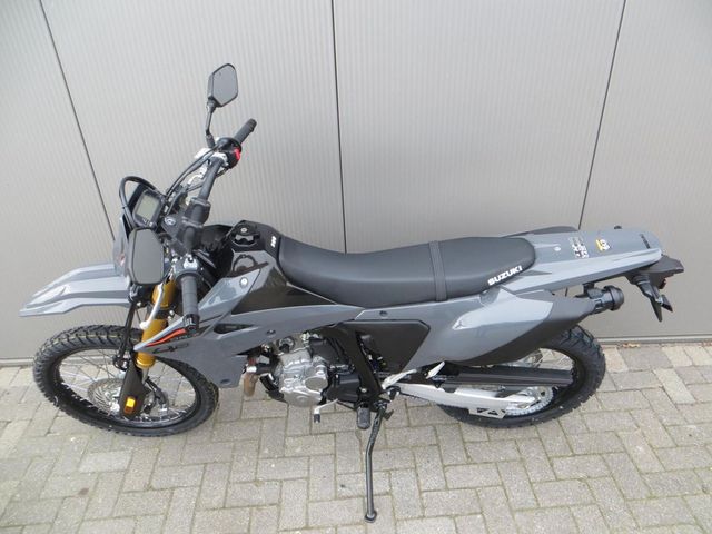 suzuki - dr-z-4-s