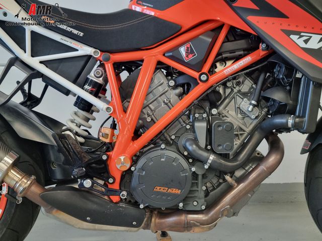 ktm - 1290-super-duke-r