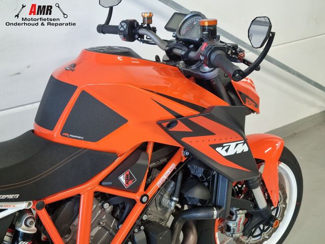 ktm - 1290-super-duke-r