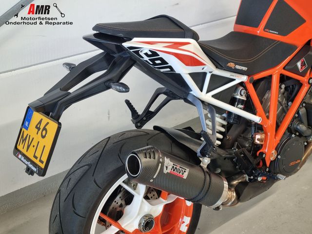 ktm - 1290-super-duke-r