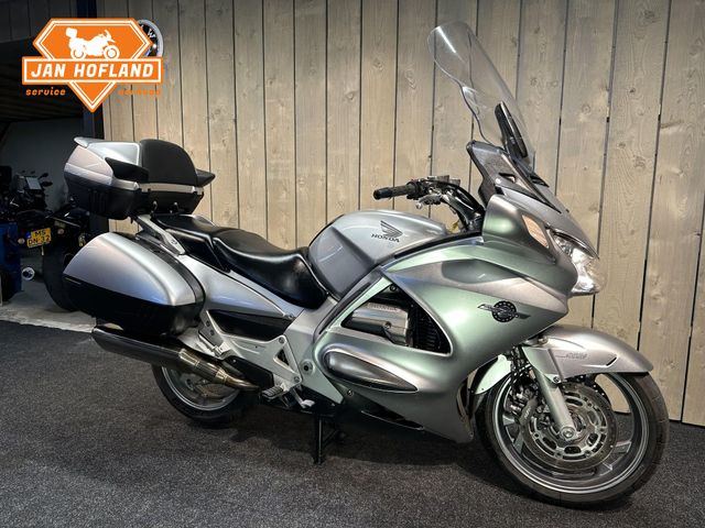 honda - st-1300-pan-european