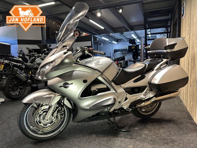 honda - st-1300-pan-european