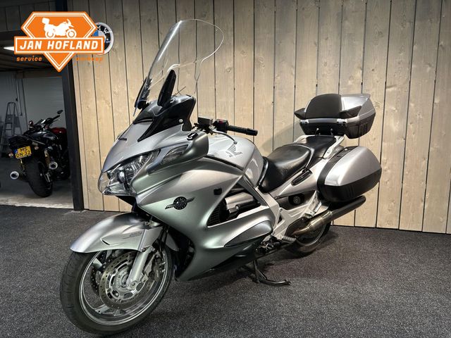 honda - st-1300-pan-european