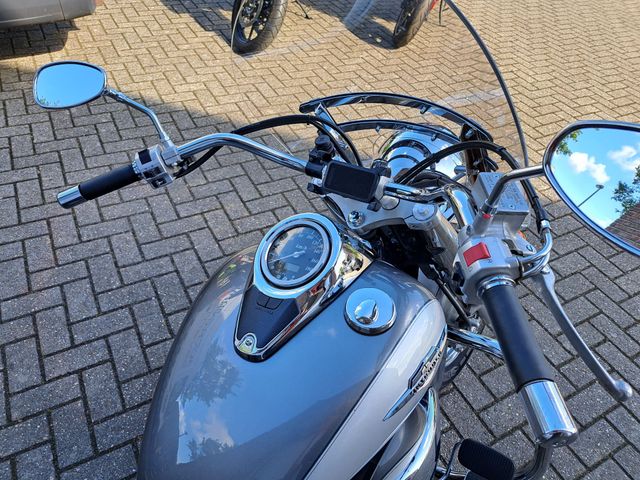 suzuki - c-800-intruder
