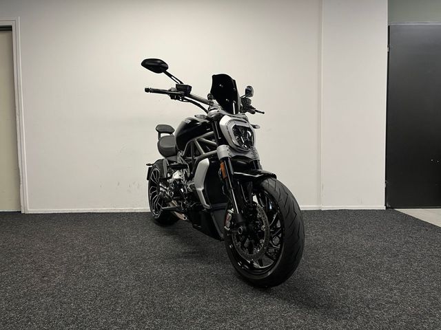 ducati - xdiavel-s
