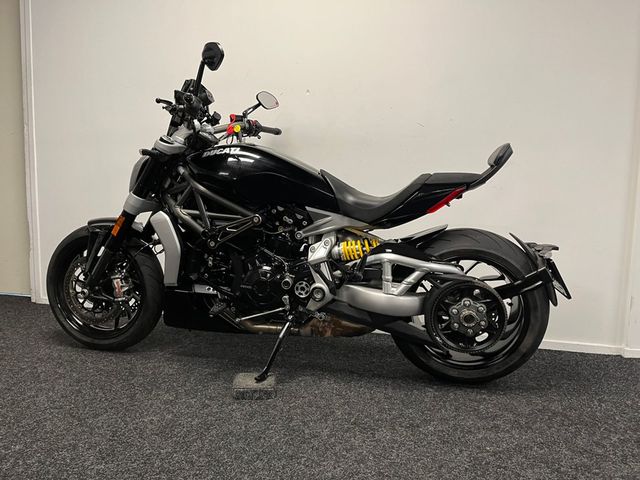 ducati - xdiavel-s