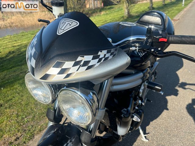triumph - speed-triple-special-edition