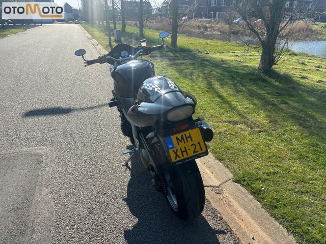 triumph - speed-triple-special-edition