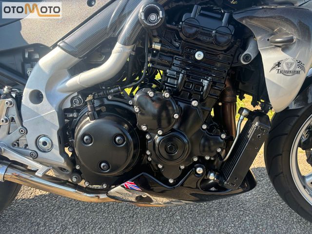 triumph - speed-triple-special-edition