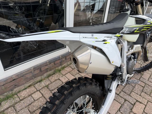 triumph - tf-250-e