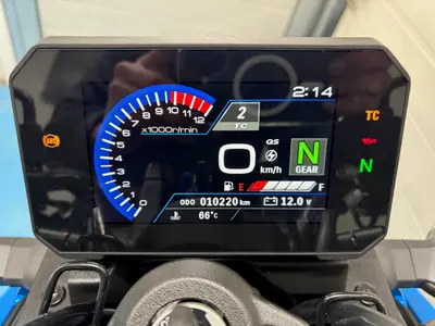 SUZUKI GSX-8S – foto 4