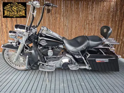 HARLEY-DAVIDSON ROAD KING CLASSIC FLHRCI – foto 3