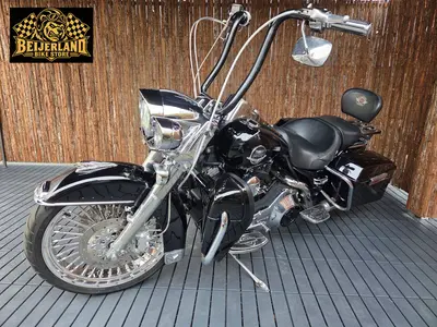 HARLEY-DAVIDSON ROAD KING CLASSIC FLHRCI – foto 4