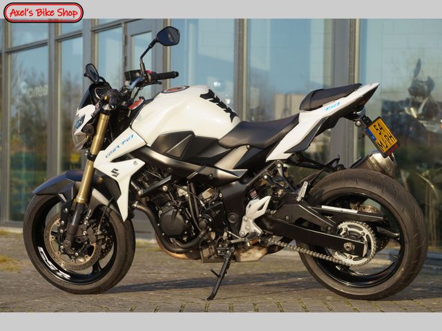 suzuki - gsr-750
