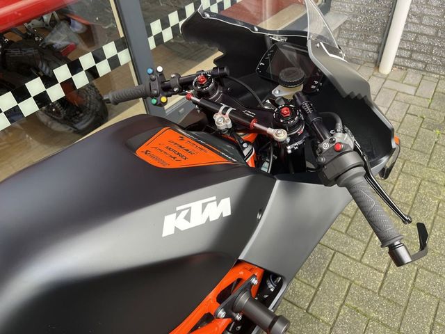 ktm - 1190-rc-8