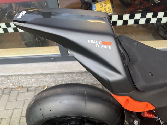 ktm - 1190-rc-8