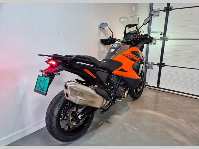ktm - 1290-super-adventure-s