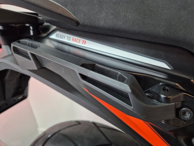 ktm - 1290-super-adventure-s