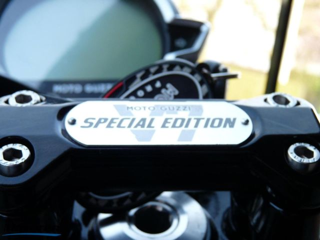 moto-guzzi - v-7-stone-850