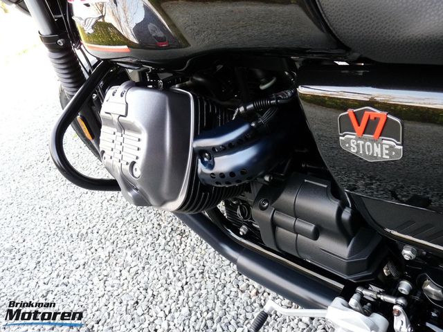 moto-guzzi - v-7-stone-850