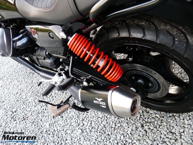 moto-guzzi - v-7-stone-850