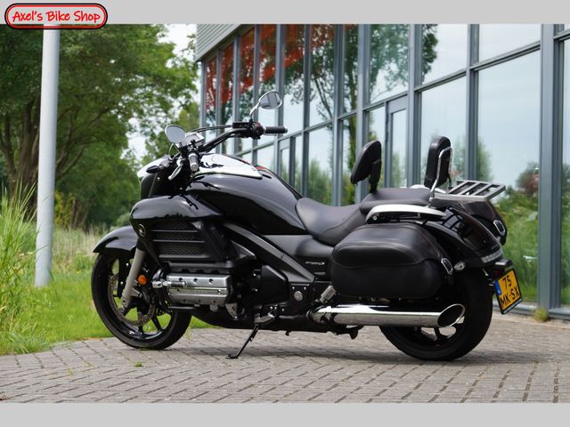 honda - goldwing-f6b-c-abs