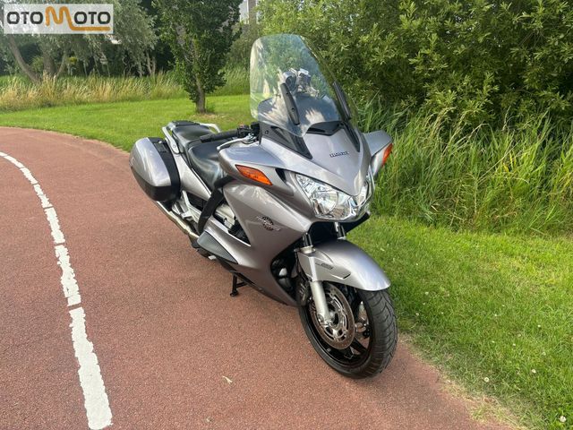 honda - st-1300-pan-european