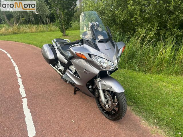 honda - st-1300-pan-european