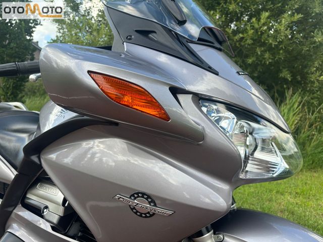 honda - st-1300-pan-european