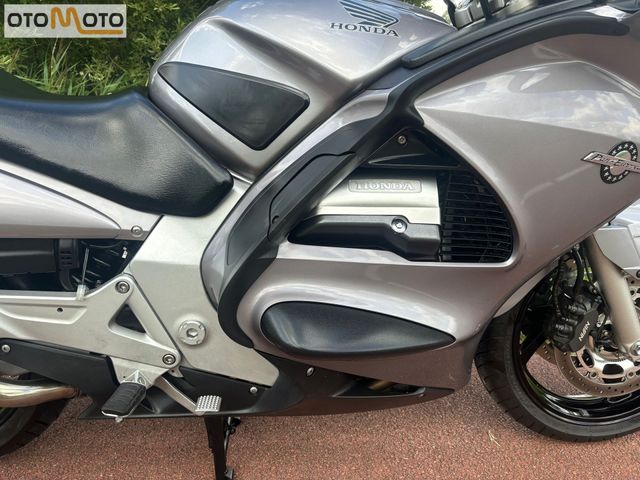 honda - st-1300-pan-european