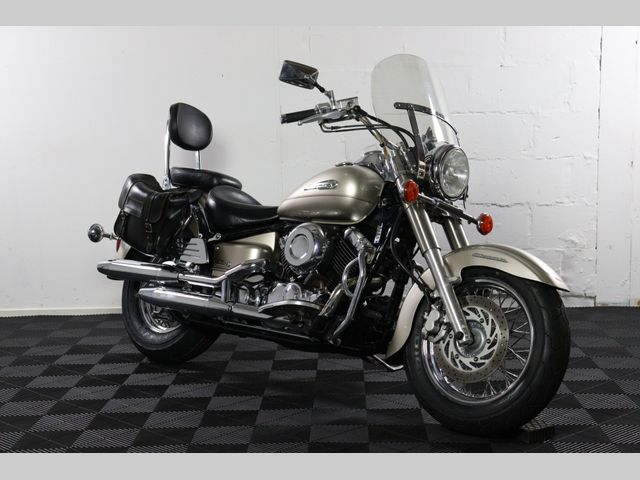 yamaha - xvs-650-a-dragstar-classic