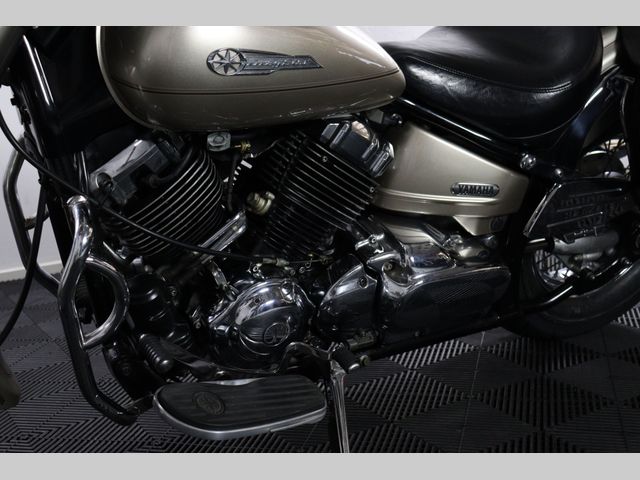 yamaha - xvs-650-a-dragstar-classic