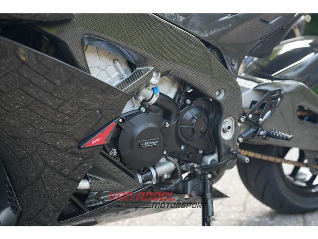 aprilia - rsv-4-r