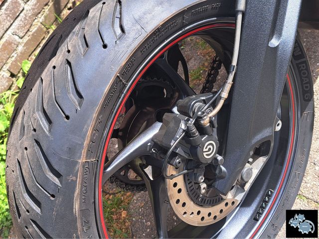 triumph - street-triple-rs