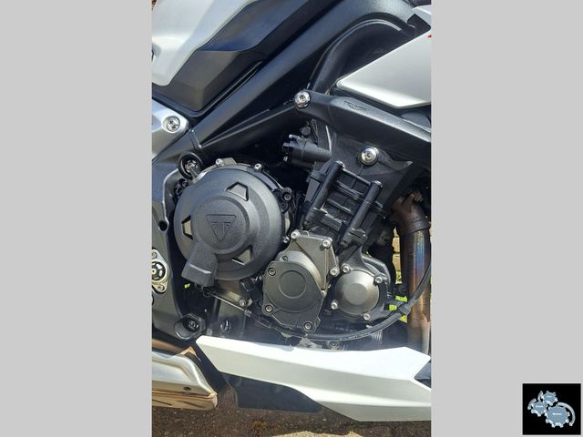 triumph - street-triple-rs