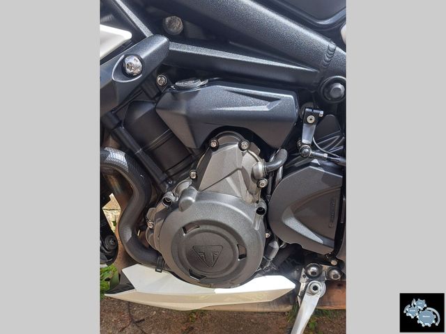 triumph - street-triple-rs