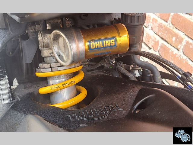 triumph - street-triple-rs