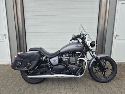 TRIUMPH SPEEDMASTER – foto 2