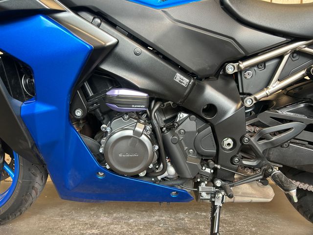 suzuki - gsx-s-1000-gt