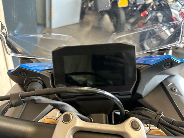 suzuki - gsx-s-1000-gt