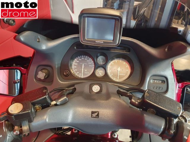 honda - st-1100-pan-european