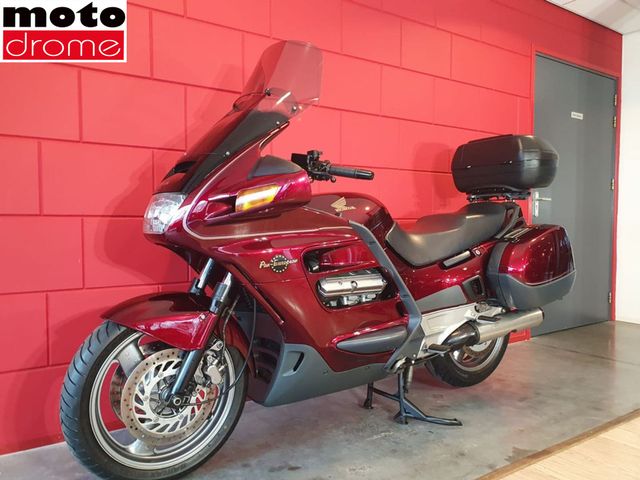 honda - st-1100-pan-european