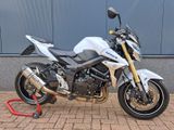 SUZUKI GSR 750