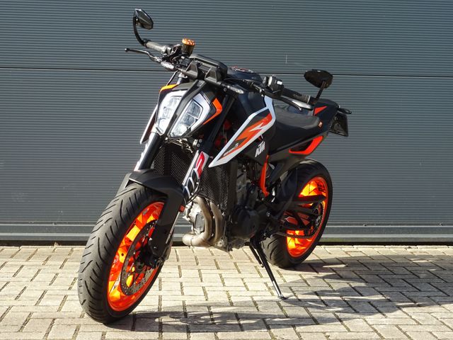 ktm - 890-duke-r