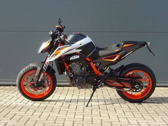 ktm - 890-duke-r