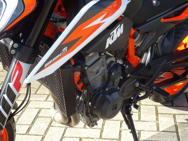 ktm - 890-duke-r