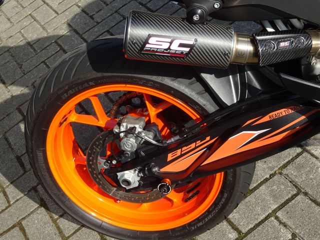 ktm - 890-duke-r