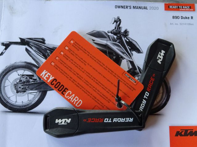 ktm - 890-duke-r